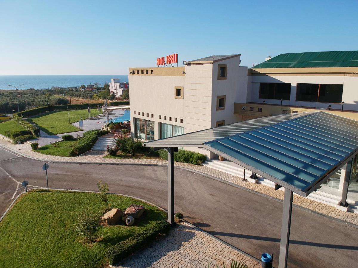 尼菲力酒店 亚历山德鲁波利斯 外观 照片